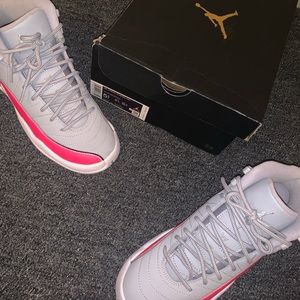 Jordan 12 retro / wolf gray racer pink (GS)